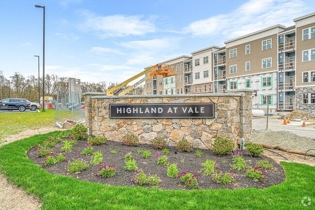 Building Photo - 2 Stratton Dr Unit 106 Rental