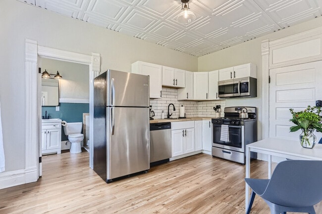 Photo - 2805 E 16th Ave Unidad ID1026247P