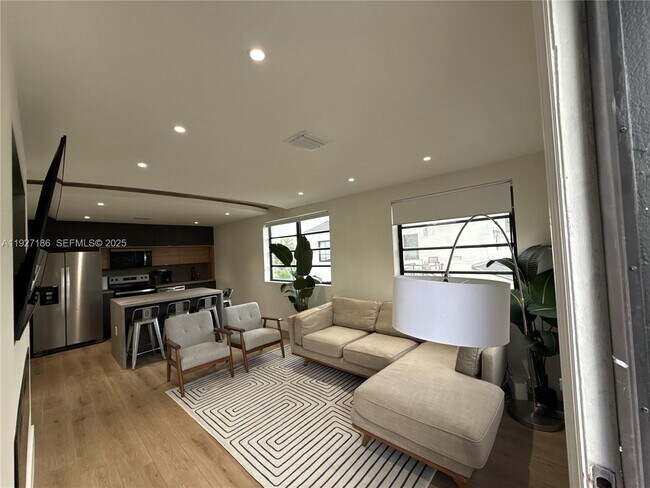 Photo - 1716 SW 11th St Unit 4