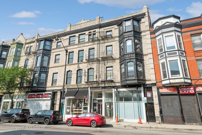 Building Photo - 2150 N Halsted St Unit 3F Rental