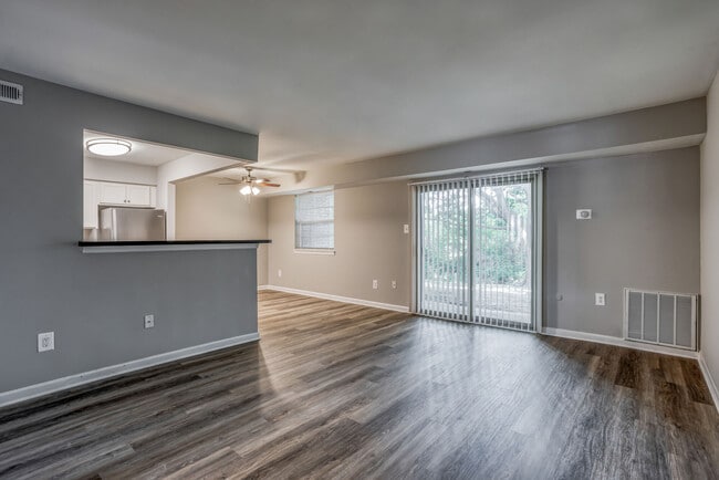 Building Photo - The Landings by OneWall Rental