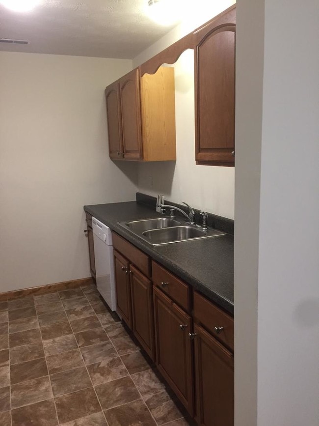 Kitchen - 875 American Greeting Card Rd Unit f