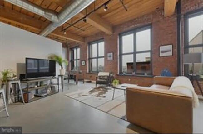 Photo - 1147 N 4th St