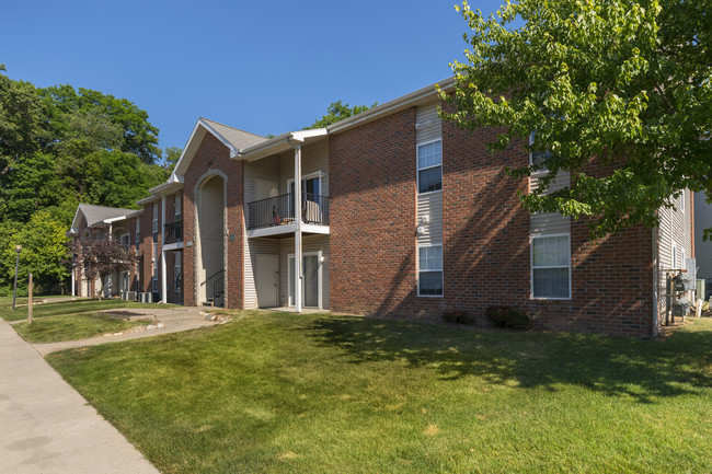 Tree Top Ridge Apartments - Tree Top Ridge Apartments