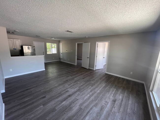 Photo - 1907 Bradmore Dr