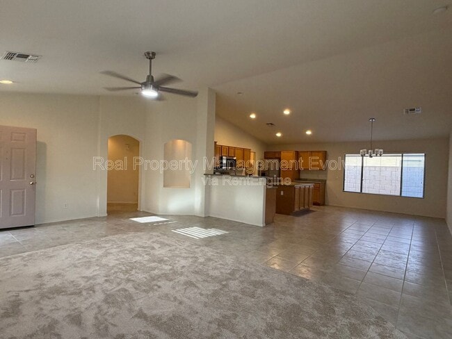 Photo - 15847 W Saguaro Ln