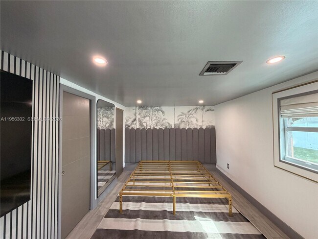 Photo - 1532 N Andrews Ave