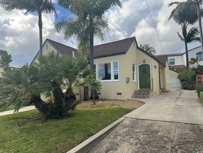 Building Photo - 413-413-413-412 Montgomery St Unit 413 1/2 Montgomery