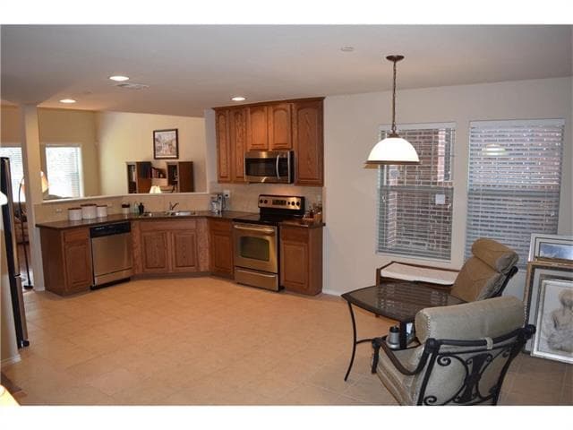 Photo - 1123 Landon Ln