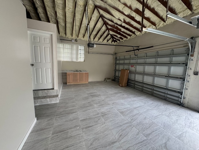 Photo - 1895 NW 175th St Unidad EFFICIENCY