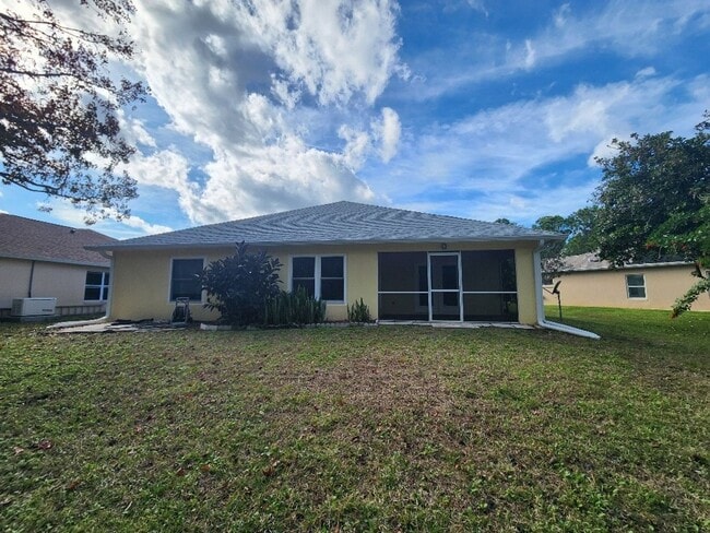 Photo - Beautiful Turnbull Estates 4 Bedroom Home