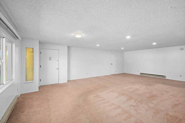 Photo - 1601 Norpoint Way NE Unit A