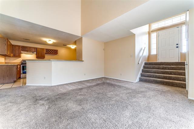 Photo - 6717 Driffield Cir W