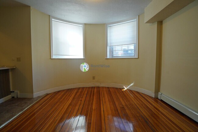 Photo - 181 Thorndike St Condo Unit E