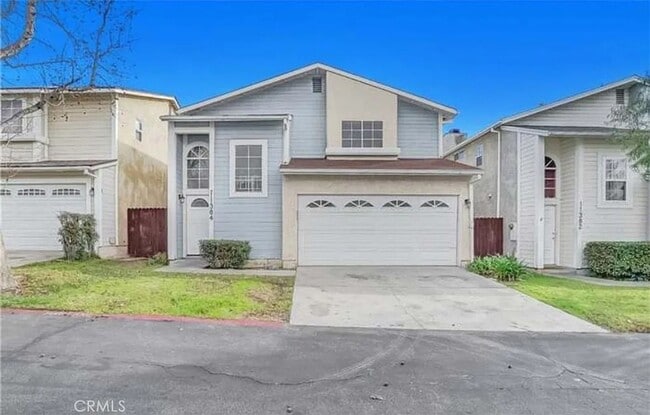 Luxurious 2-Bedroom Townhome with Loft in ... - Luxurious 2-Bedroom Townhome with Loft in ...