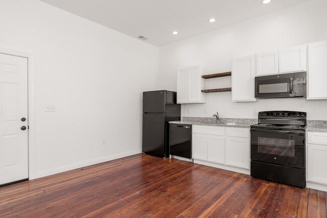 Photo - 701 E Kentucky St Unit 2B