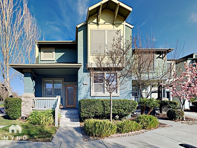 Building Photo - 398 Metro Ln