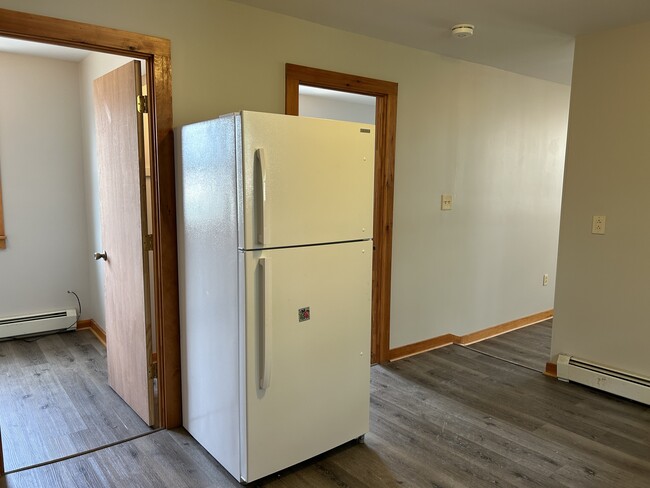 Photo - 239 N Main St Unidad 241-1