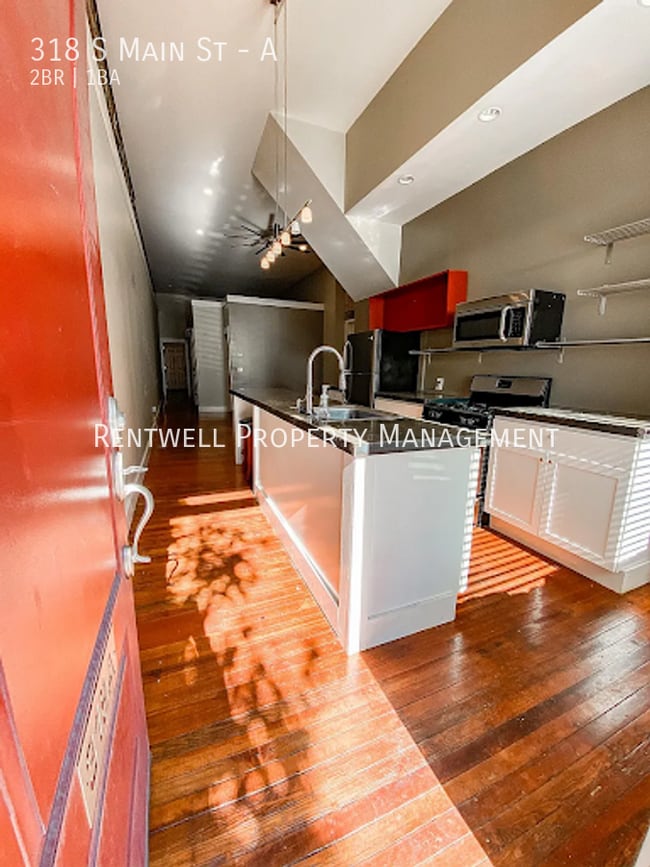 Photo - 318 S Main St Unit A