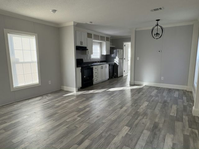 Photo - 1234 Reynolds Rd