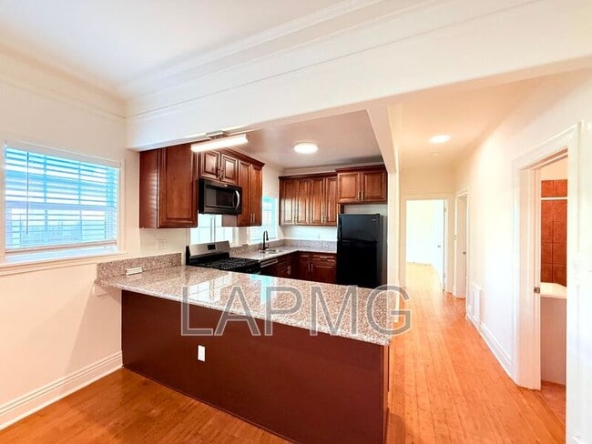 Photo - 1536 4th Ave