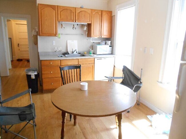 Photo - 36 Brackett St Unit 3