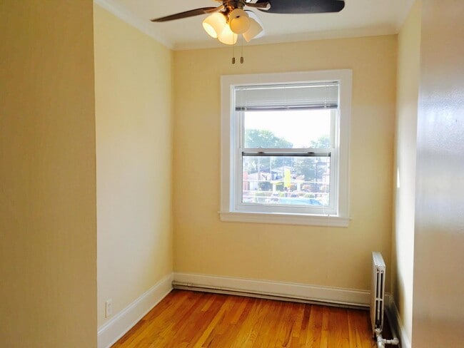 Photo - 4823 N Springfield Ave Unit 3E