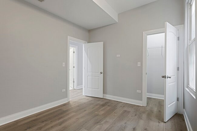 Photo - 2714 W Polk St Unit Floor 2