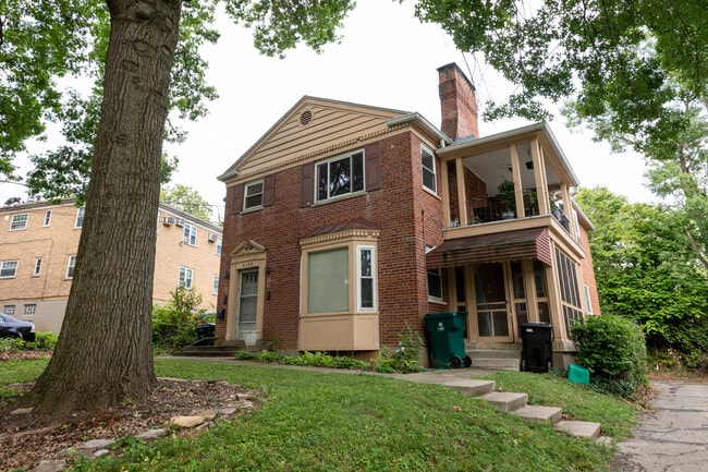 Building Photo - 6143 Dryden Ave Unit Second Floor Rental