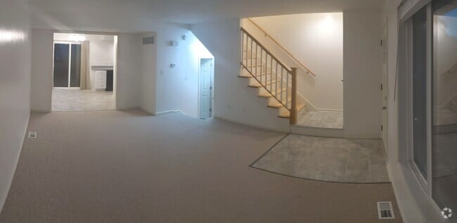 Building Photo - 8152 marty Rental