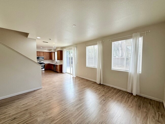4931 Winamac Dr