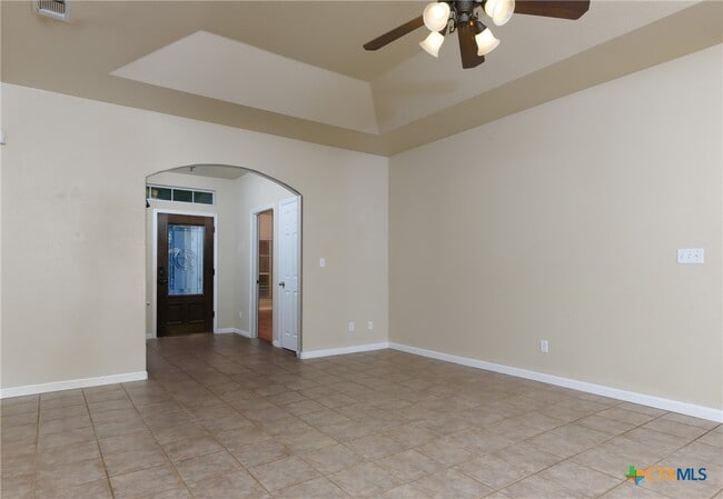 2610 Fairwood Dr