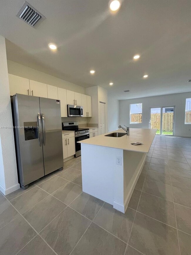 Photo - 1066 SE 2nd St