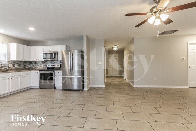 Photo - 235 Heartwood Hill