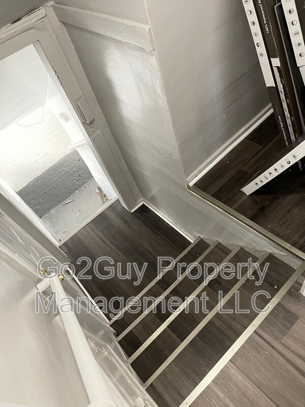 Photo - 14883 Holmur St