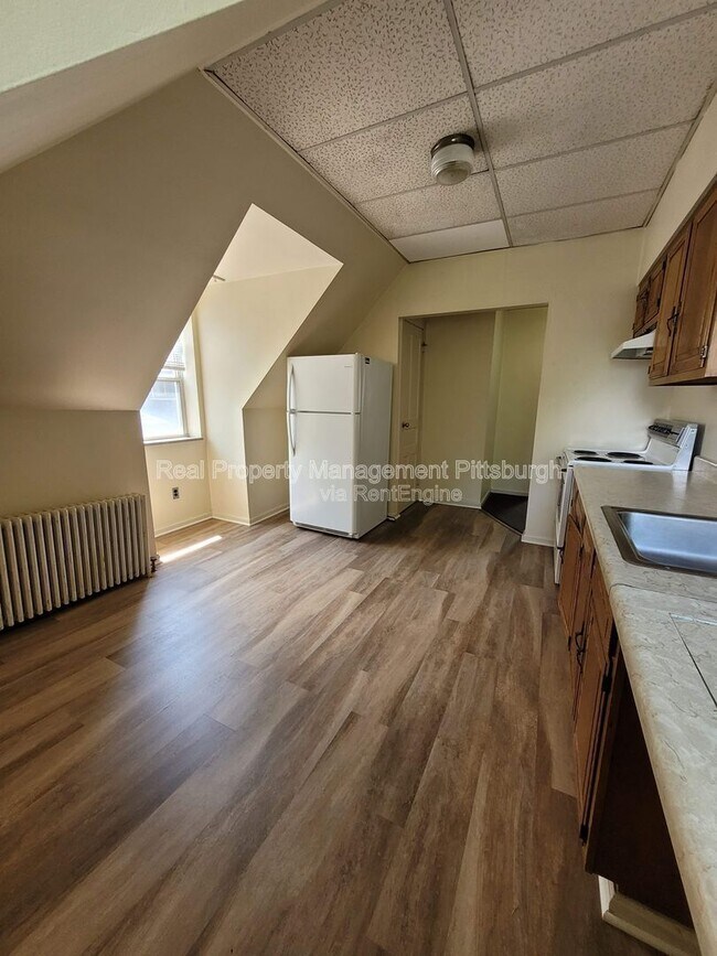 Photo - 437 S Aiken Ave Unit 3