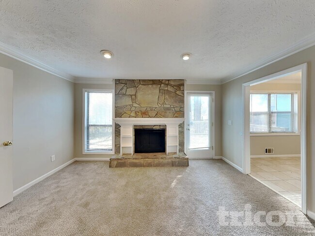 Photo - 5040 Sumit Wood Dr NW