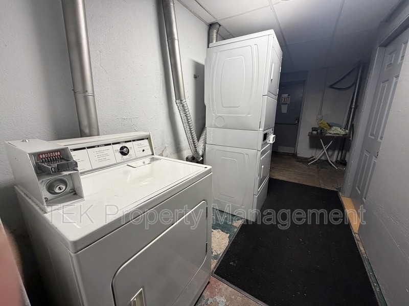 Photo - 189 Lake Ave