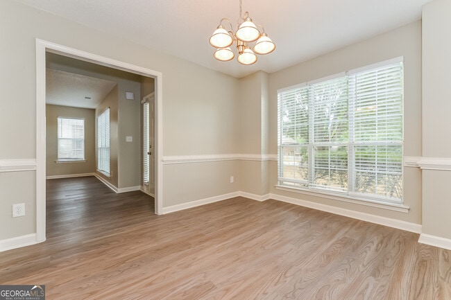 Photo - 704 Fieldstream Way