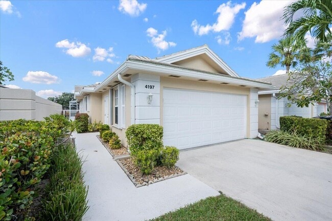 Building Photo - 4197 Royal Oak Dr