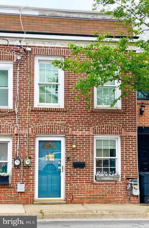 Photo - 619 N Henry St