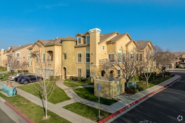 Photo - Syrah at Natomas Park