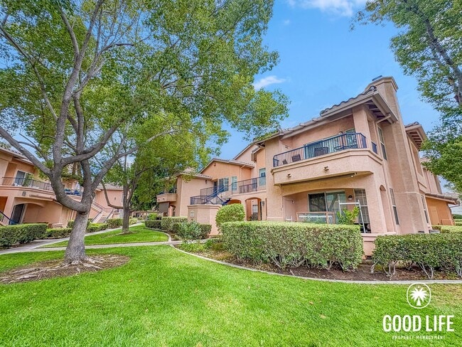 Building Photo - Spacious 2B/2BA Rancho Bernardo Condo with Balcony, W/D & Pool Access Unit 205