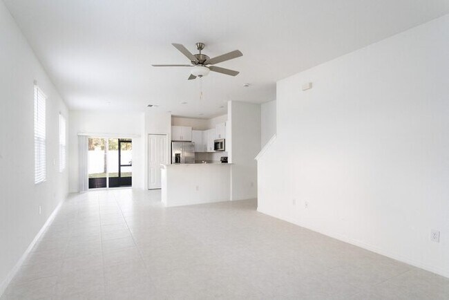 38119 Fallstone Wy