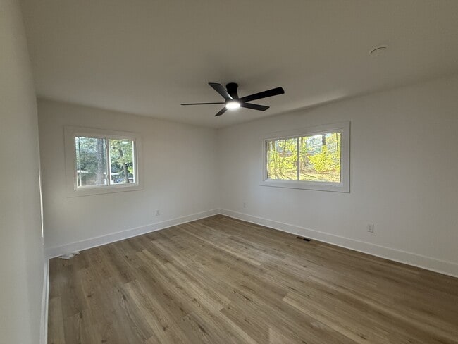 Photo - 8625 Cedarbrook Dr