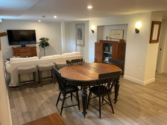 Photo - 402 N Cleveland St Unidad Basement Apartment