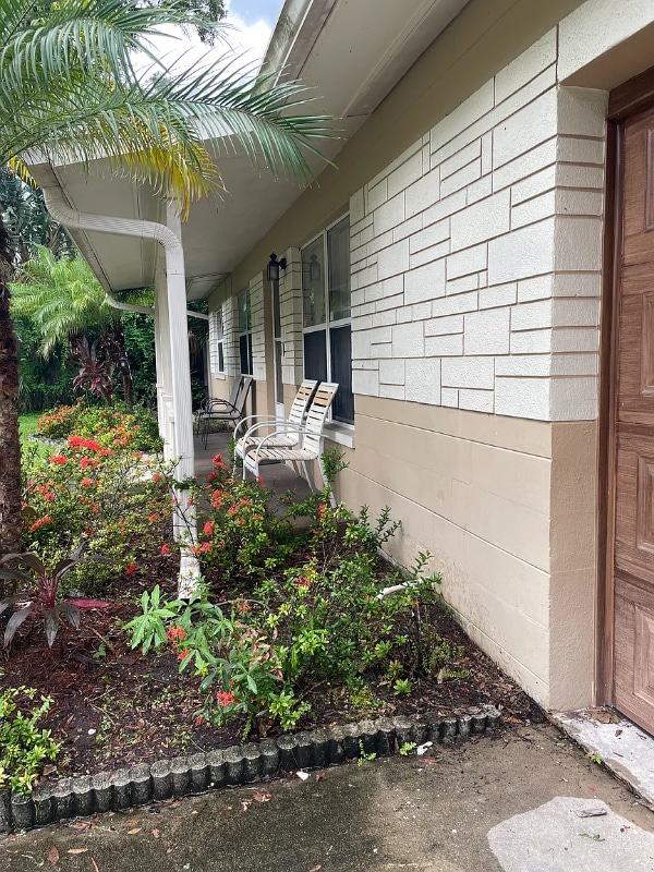 Photo - 7075 60th St N