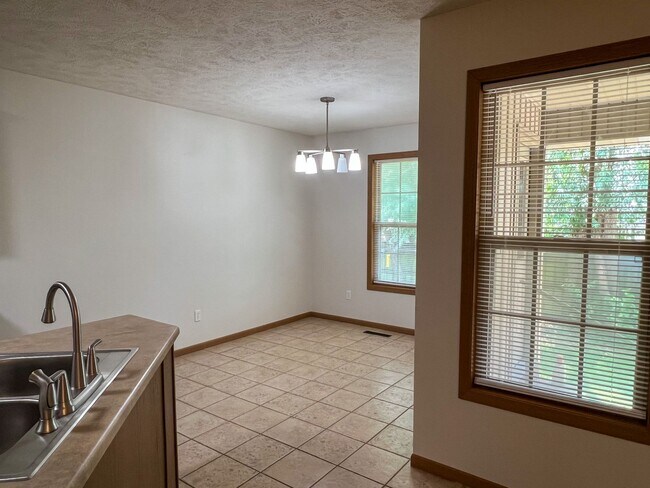 Photo - NEW LUXURY DUPLEX in the sought-after Sout...