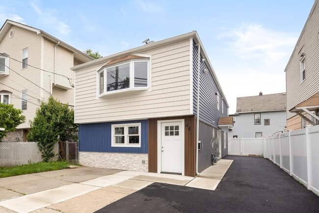 Photo - 44 Linden St Condo Unit 1