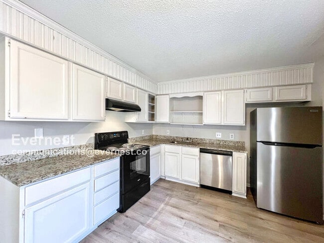 Photo - 4551 Ross Rd